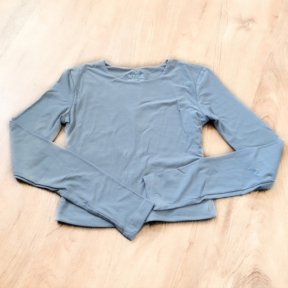 Pink Republic Long Sleeve Tee in Gray Size XS
